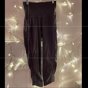 Lululemon 21” high rise cropped leggings